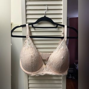 NWOT Victoria’s Secret Love Cloud Lightly Lined Plunge Bra